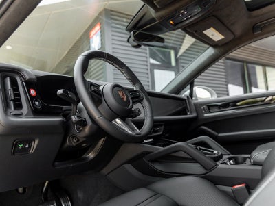 2026 Porsche Cayenne Coupe Cayenne GTS Coupe