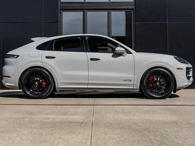 2026 Porsche Cayenne Coupe Cayenne GTS Coupe