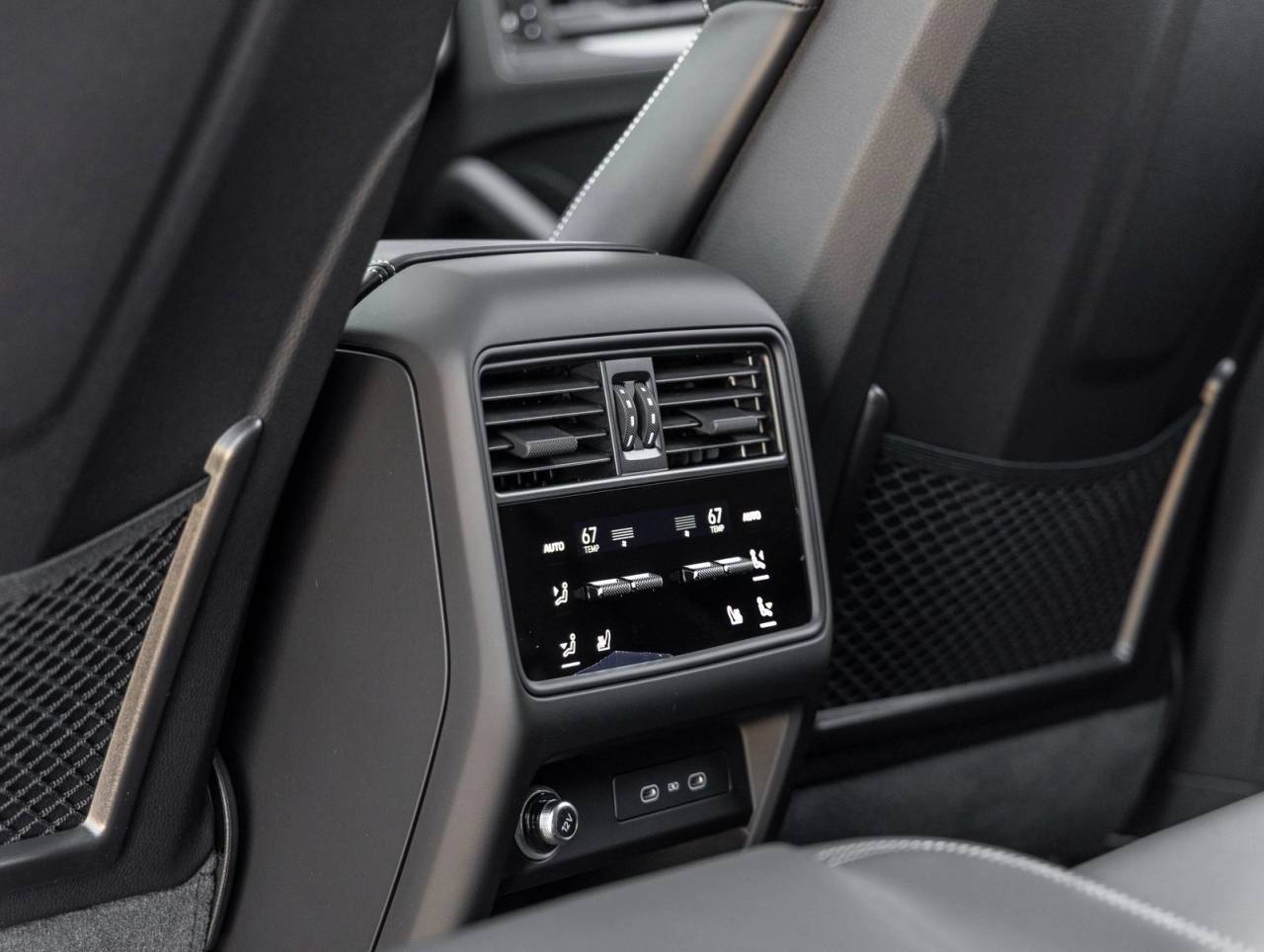 2026 Porsche Cayenne Coupe Cayenne GTS Coupe