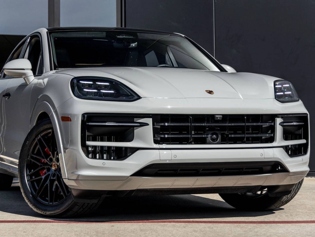 2026 Porsche Cayenne Coupe Cayenne GTS Coupe