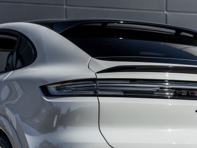 2026 Porsche Cayenne Coupe GTS