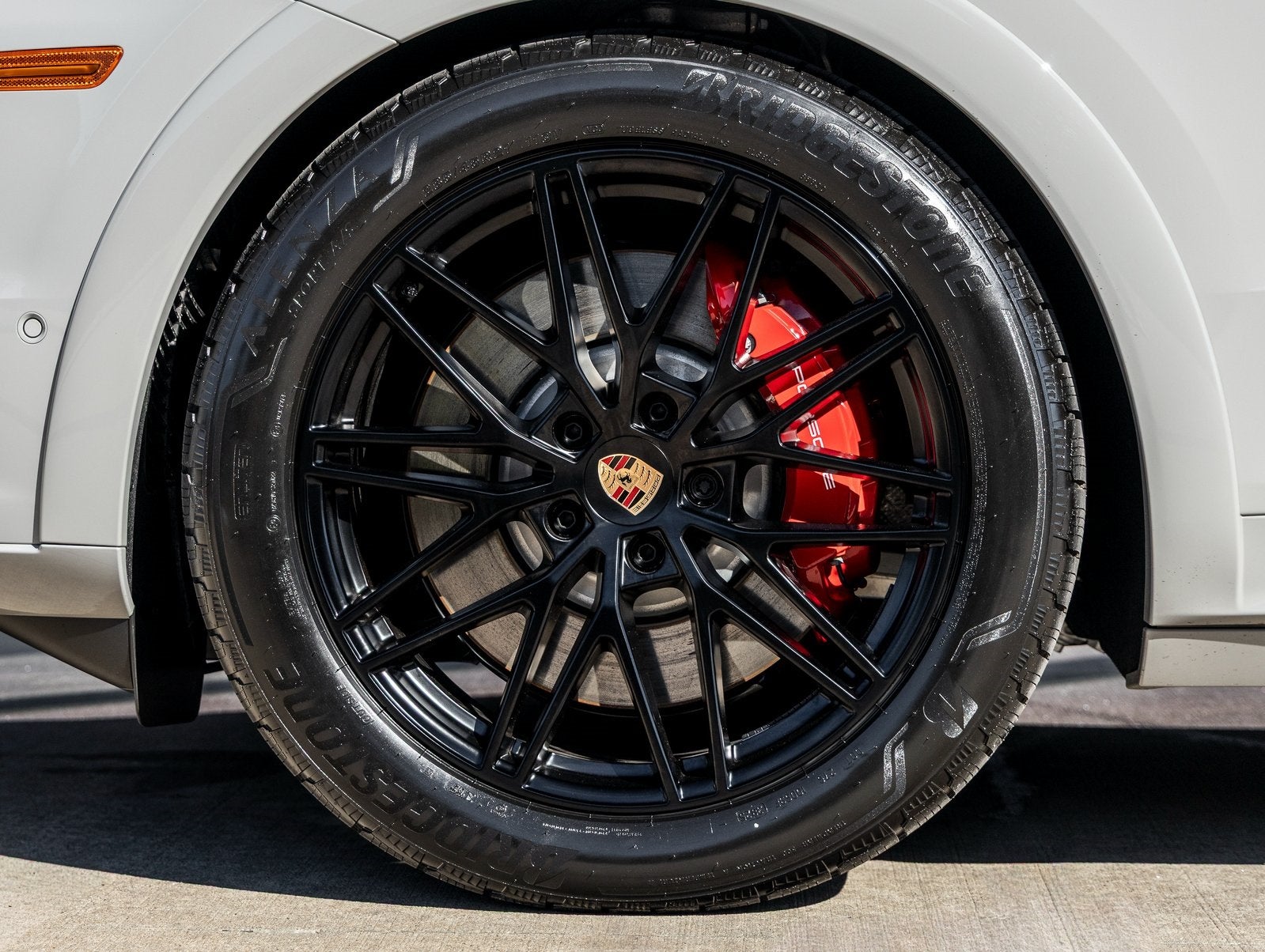 2026 Porsche Cayenne Coupe GTS