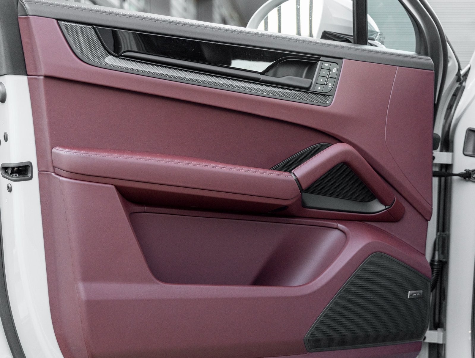 2026 Porsche Cayenne Coupe GTS