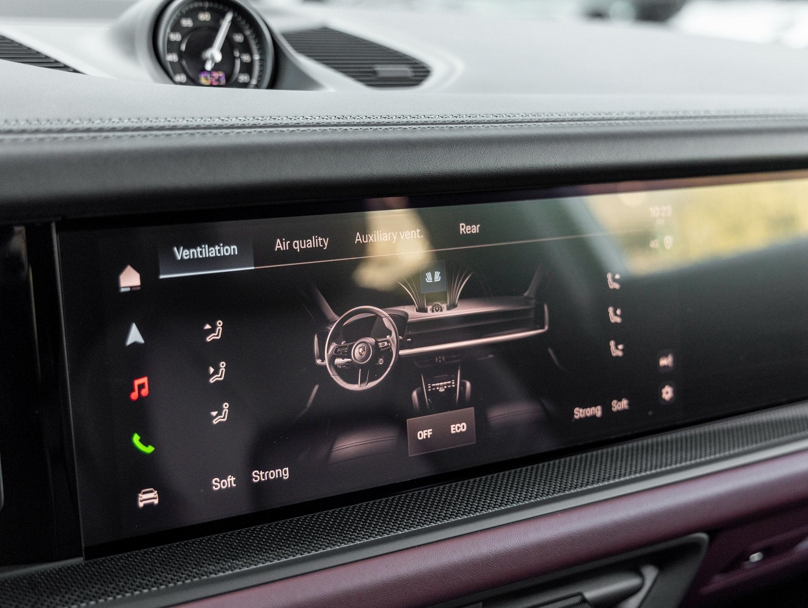 2026 Porsche Cayenne Coupe GTS