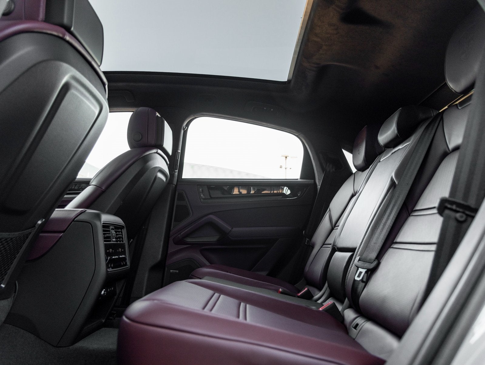 2026 Porsche Cayenne Coupe GTS