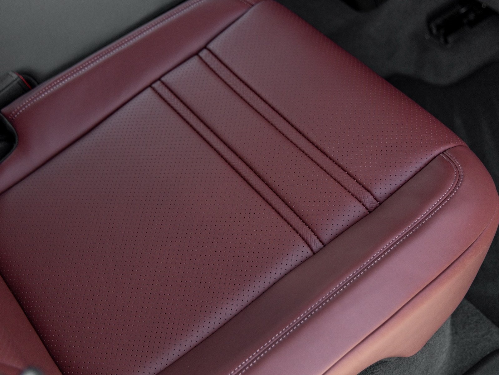 2026 Porsche Cayenne Coupe GTS