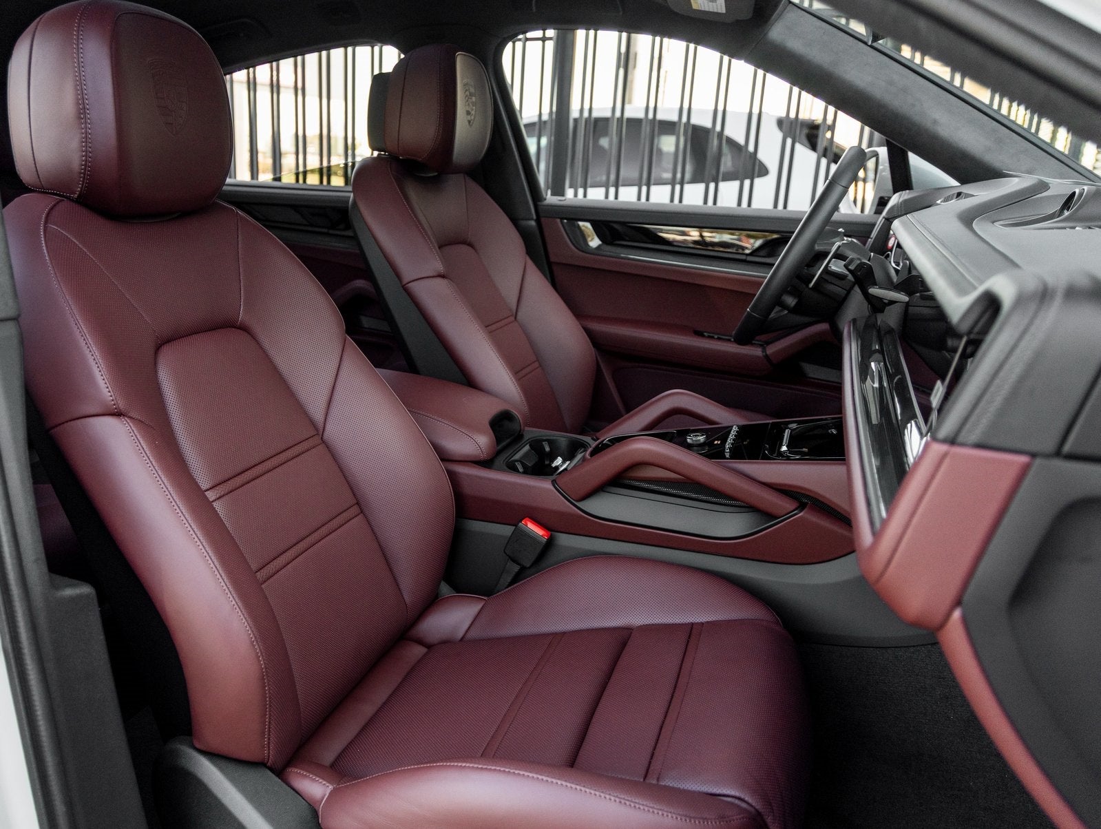 2026 Porsche Cayenne Coupe GTS