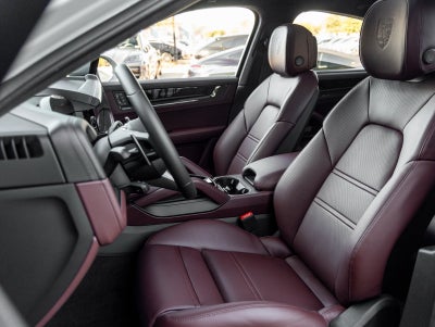 2026 Porsche Cayenne Coupe GTS