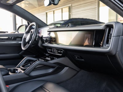 2025 Porsche Cayenne Coupe Cayenne GTS Coupe