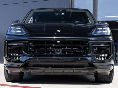 2025 Porsche Cayenne Coupe Cayenne GTS Coupe