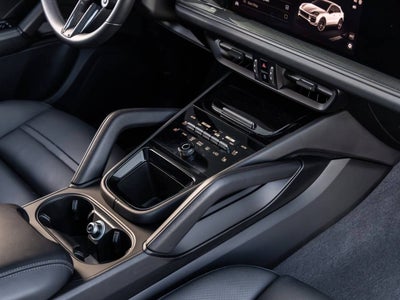 2025 Porsche Cayenne Coupe Cayenne GTS Coupe