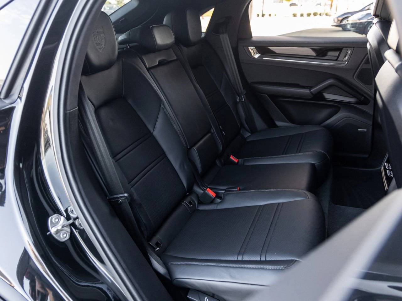 2025 Porsche Cayenne Coupe Cayenne GTS Coupe