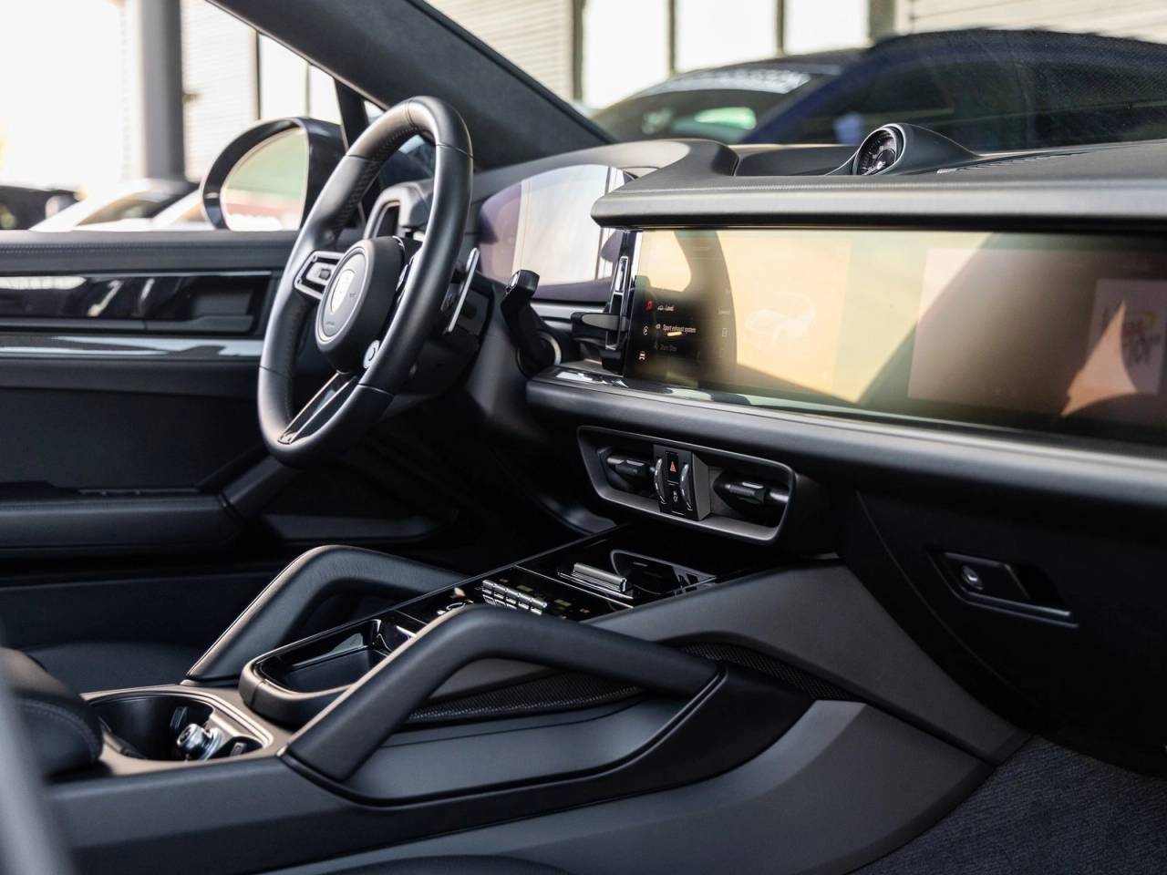 2025 Porsche Cayenne Coupe Cayenne GTS Coupe