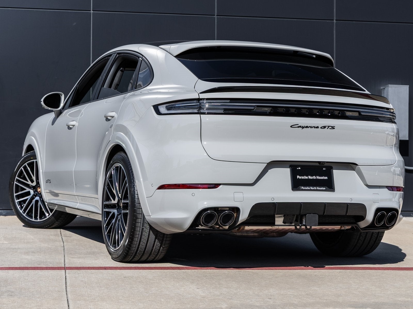 2026 Porsche Cayenne Coupe Cayenne GTS Coupe
