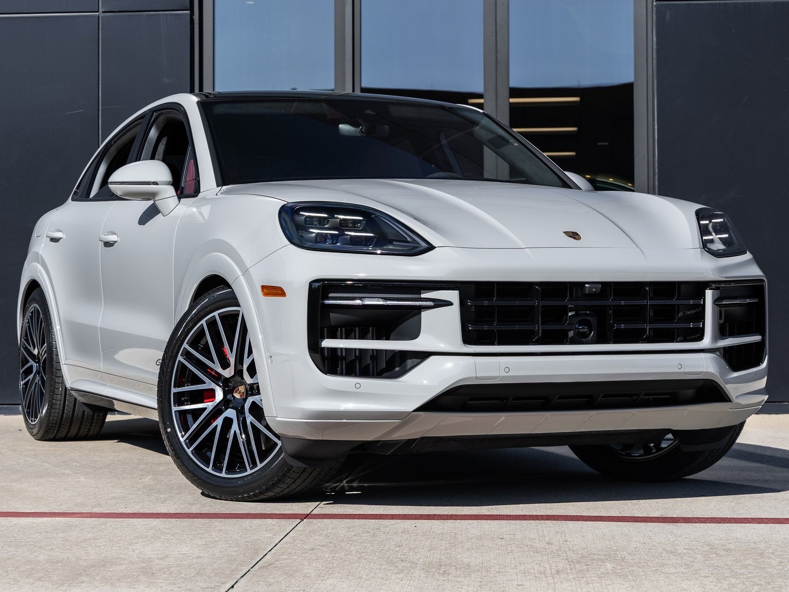 2026 Porsche Cayenne Coupe Cayenne GTS Coupe