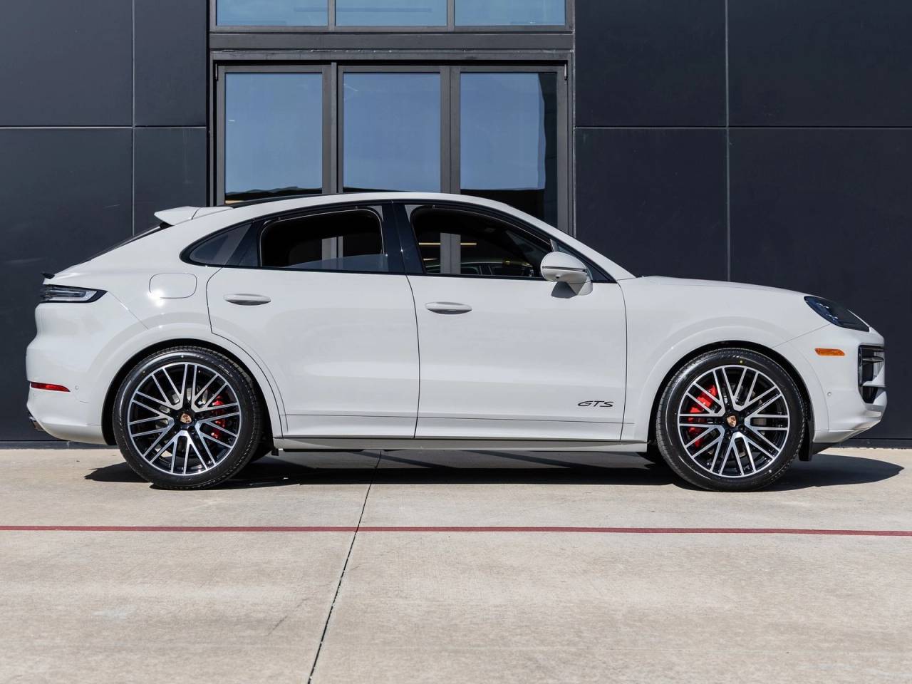 2026 Porsche Cayenne Coupe Cayenne GTS Coupe