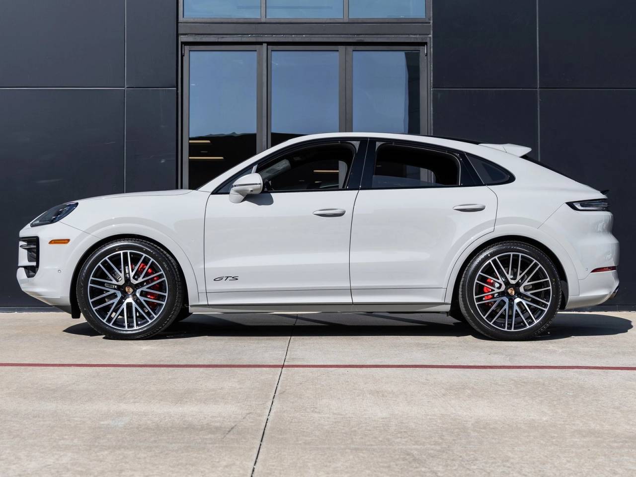 2026 Porsche Cayenne Coupe Cayenne GTS Coupe