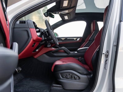 2026 Porsche Cayenne Coupe Cayenne GTS Coupe