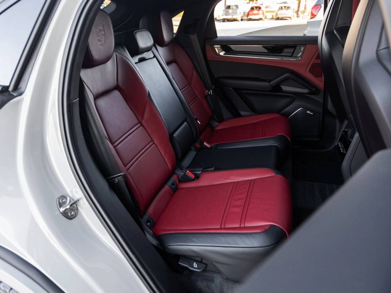 2026 Porsche Cayenne Coupe Cayenne GTS Coupe