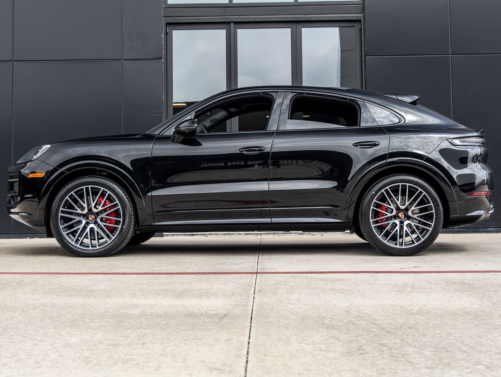 2026 Porsche Cayenne Coupe GTS