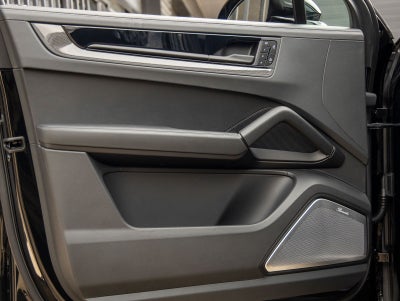 2026 Porsche Cayenne Coupe GTS