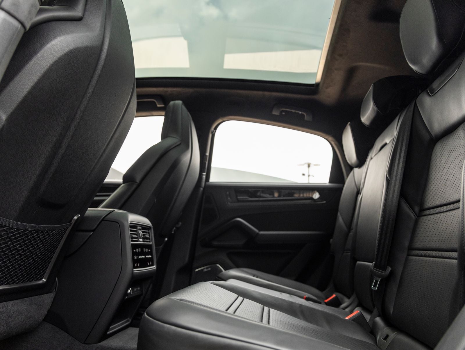 2026 Porsche Cayenne Coupe GTS