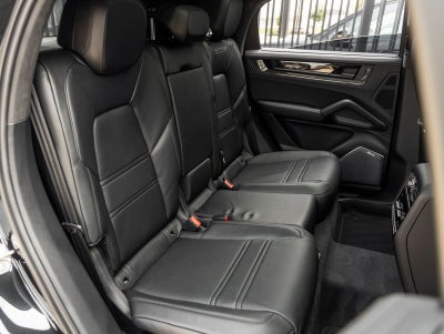 2026 Porsche Cayenne Coupe GTS