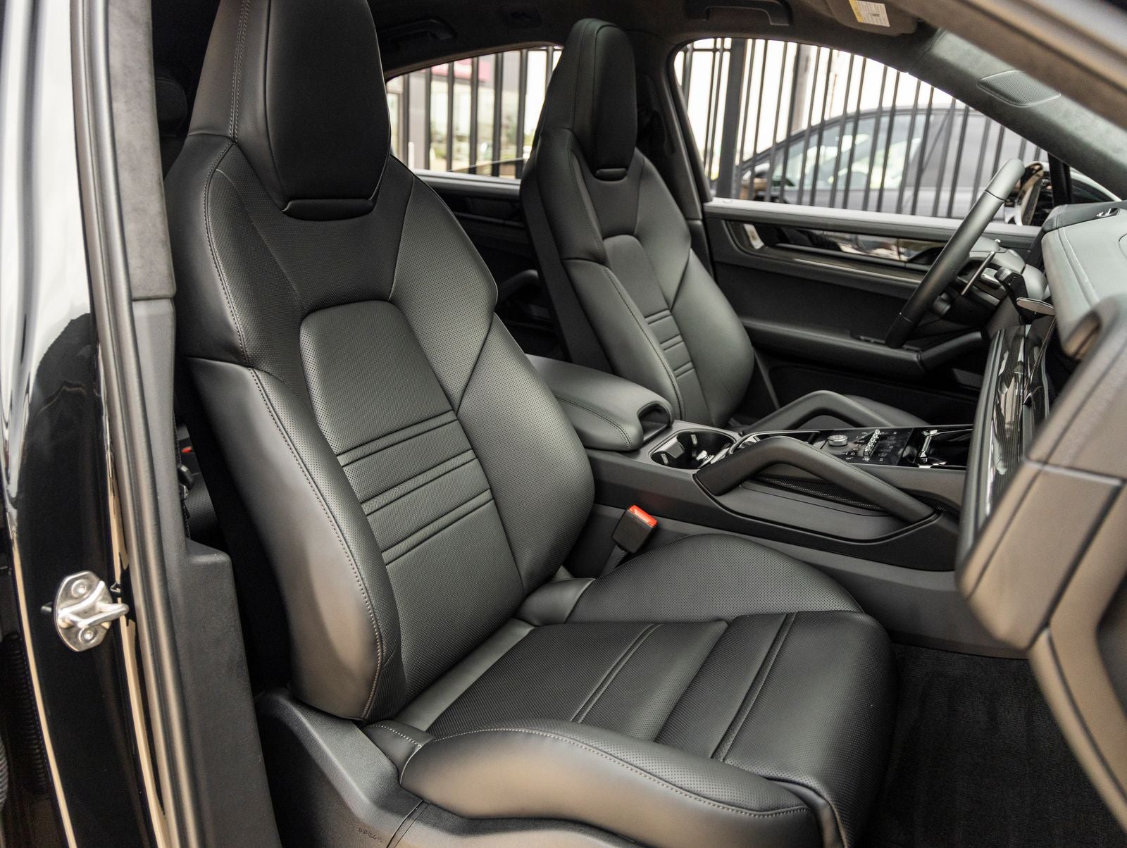 2026 Porsche Cayenne Coupe GTS