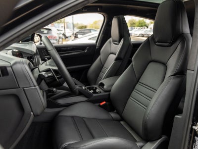 2026 Porsche Cayenne Coupe GTS