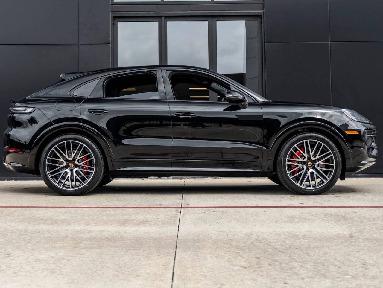 2026 Porsche Cayenne Coupe Cayenne GTS Coupe