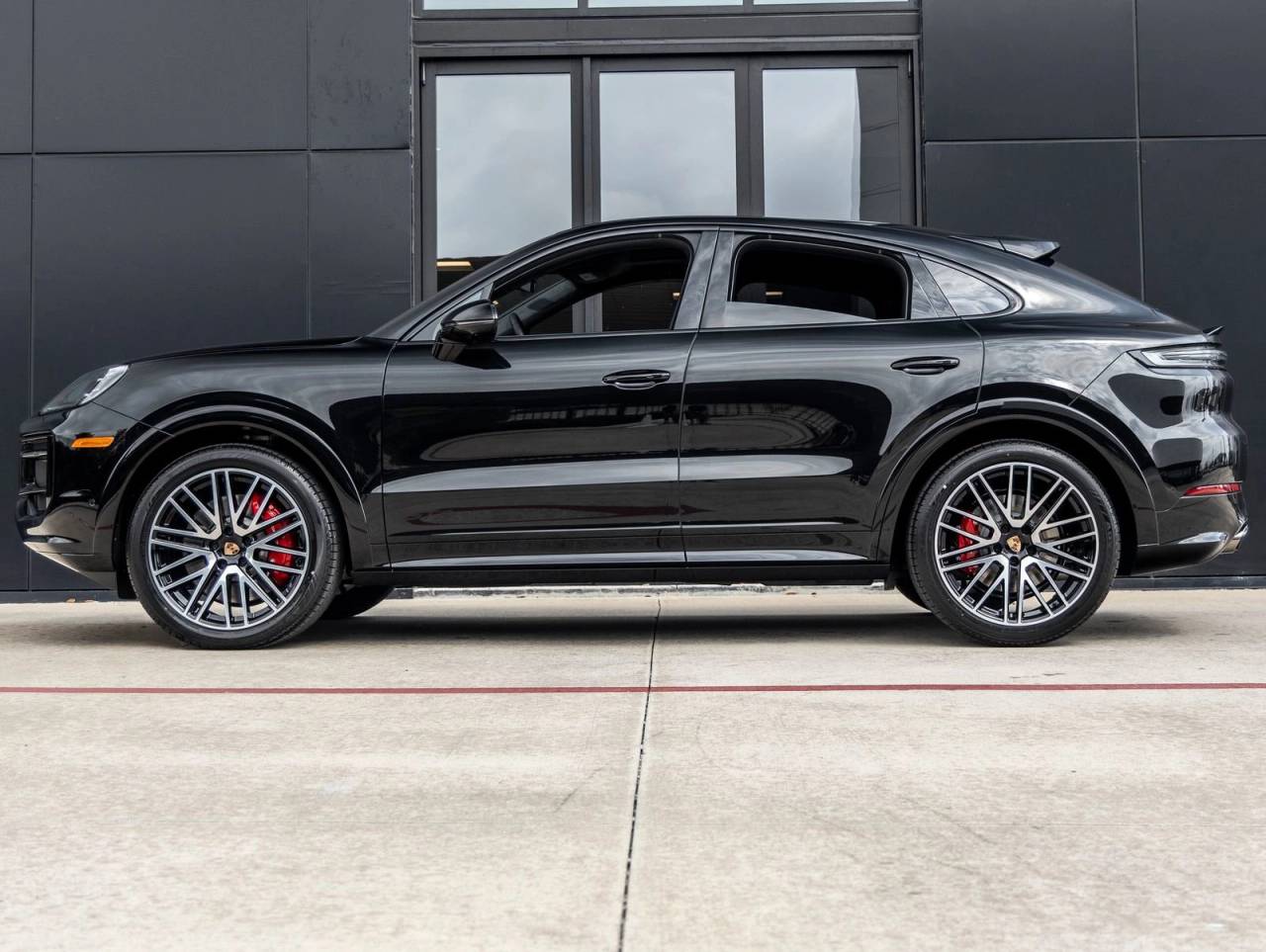 2026 Porsche Cayenne Coupe Cayenne GTS Coupe