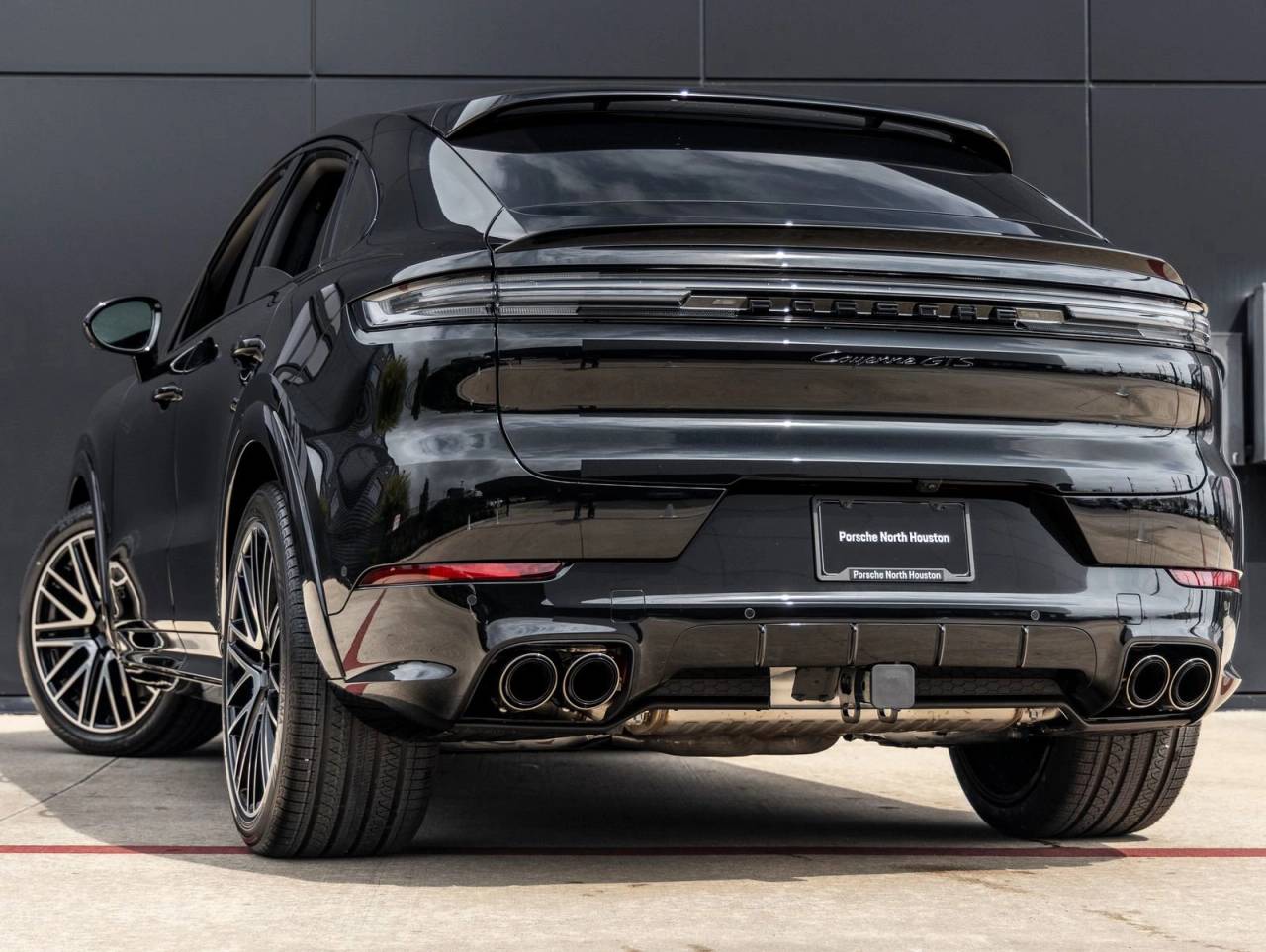 2026 Porsche Cayenne Coupe Cayenne GTS Coupe