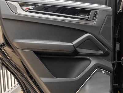 2026 Porsche Cayenne Coupe Cayenne GTS Coupe