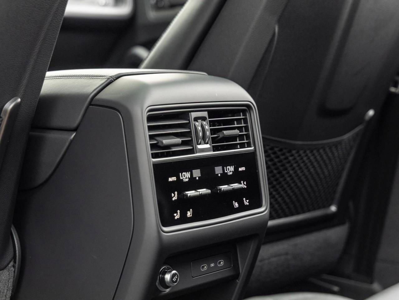 2026 Porsche Cayenne Coupe Cayenne GTS Coupe