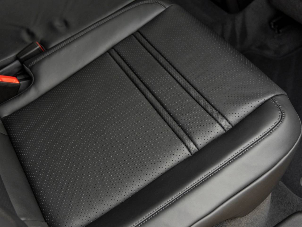 2026 Porsche Cayenne Coupe Cayenne GTS Coupe