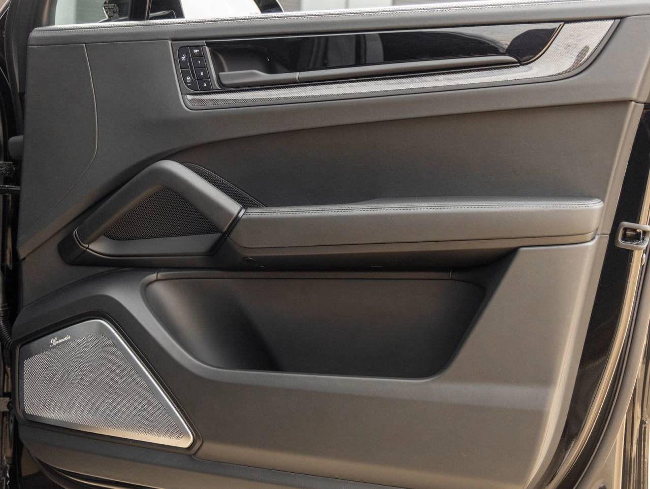 2026 Porsche Cayenne Coupe Cayenne GTS Coupe