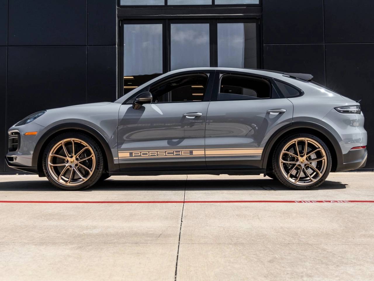 2022 Porsche Cayenne Cayenne Turbo GT (MY22)