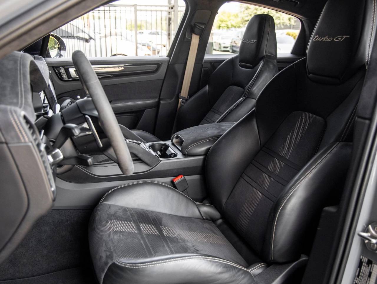 2022 Porsche Cayenne Cayenne Turbo GT (MY22)