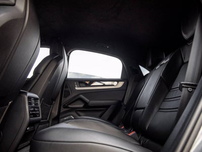 2024 Porsche Cayenne Cayenne Turbo GT