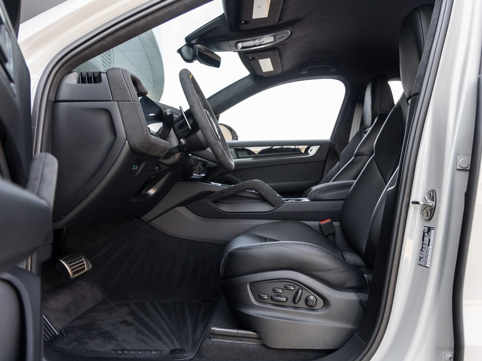 2026 Porsche Cayenne Coupe Turbo GT