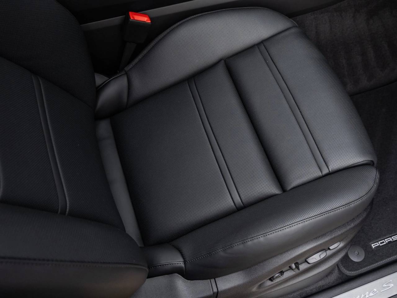 2026 Porsche Cayenne Coupe Cayenne S Coupe