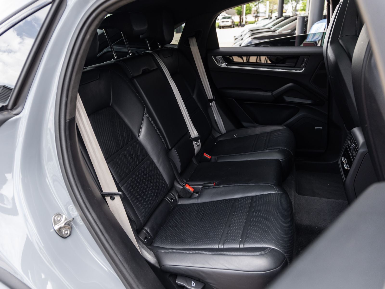 2024 Porsche Cayenne S Coupe