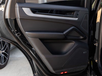 2024 Porsche Cayenne Coupe S