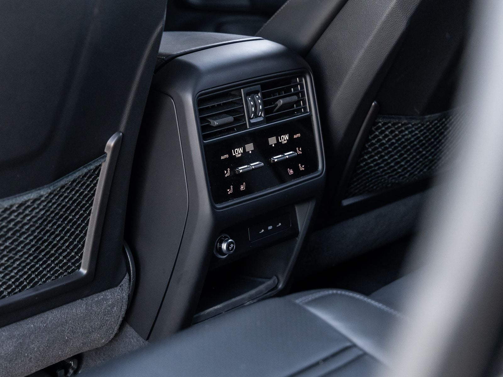 2024 Porsche Cayenne Coupe S