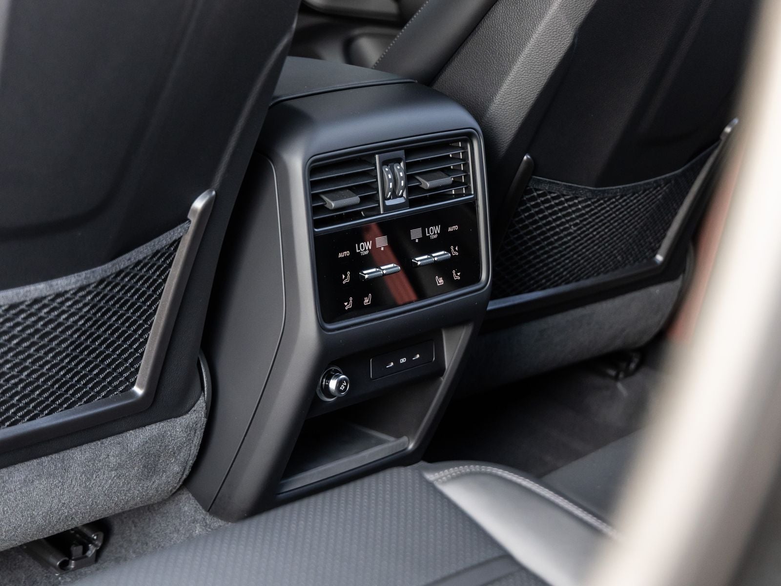 2025 Porsche Cayenne S Coupe