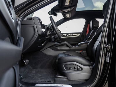 2025 Porsche Cayenne S Coupe