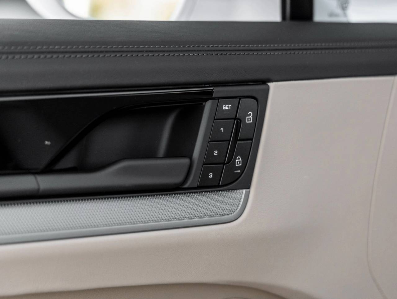 2026 Porsche Cayenne Coupe Cayenne S Coupe