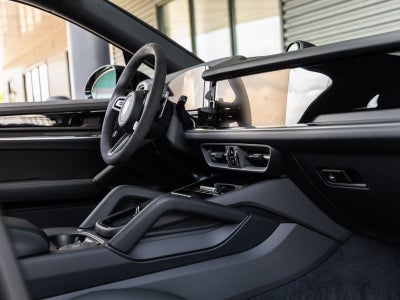 2026 Porsche Cayenne Cayenne S Coupe