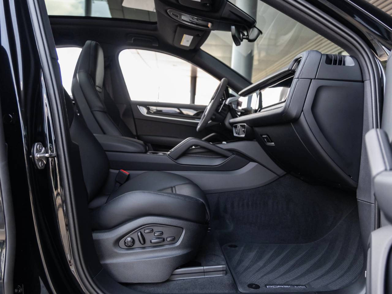 2026 Porsche Cayenne Cayenne S Coupe
