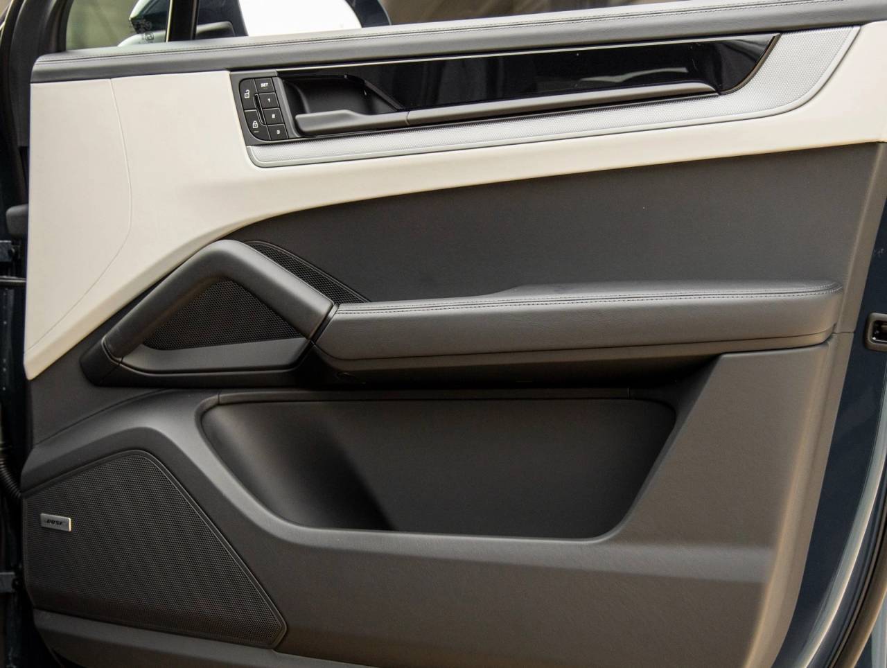 2026 Porsche Cayenne Coupe Cayenne S Coupe